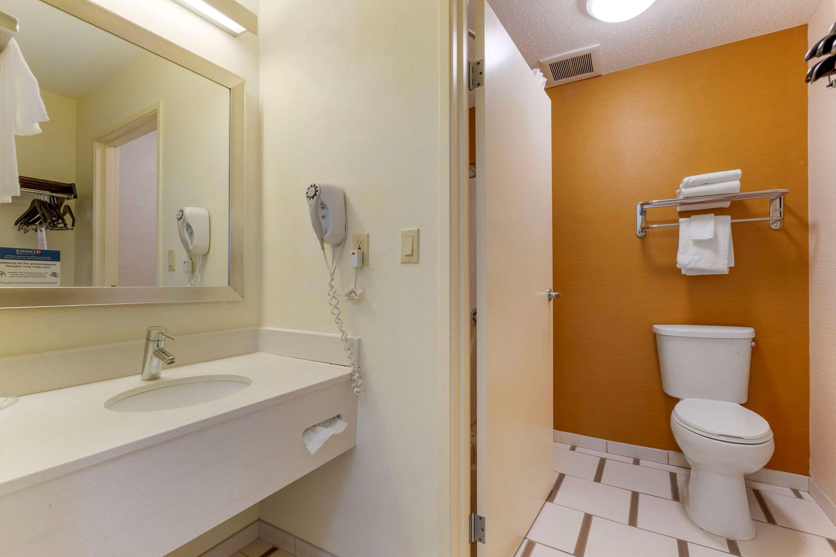 Quality Inn & Suites Keokuk North Экстерьер фото
