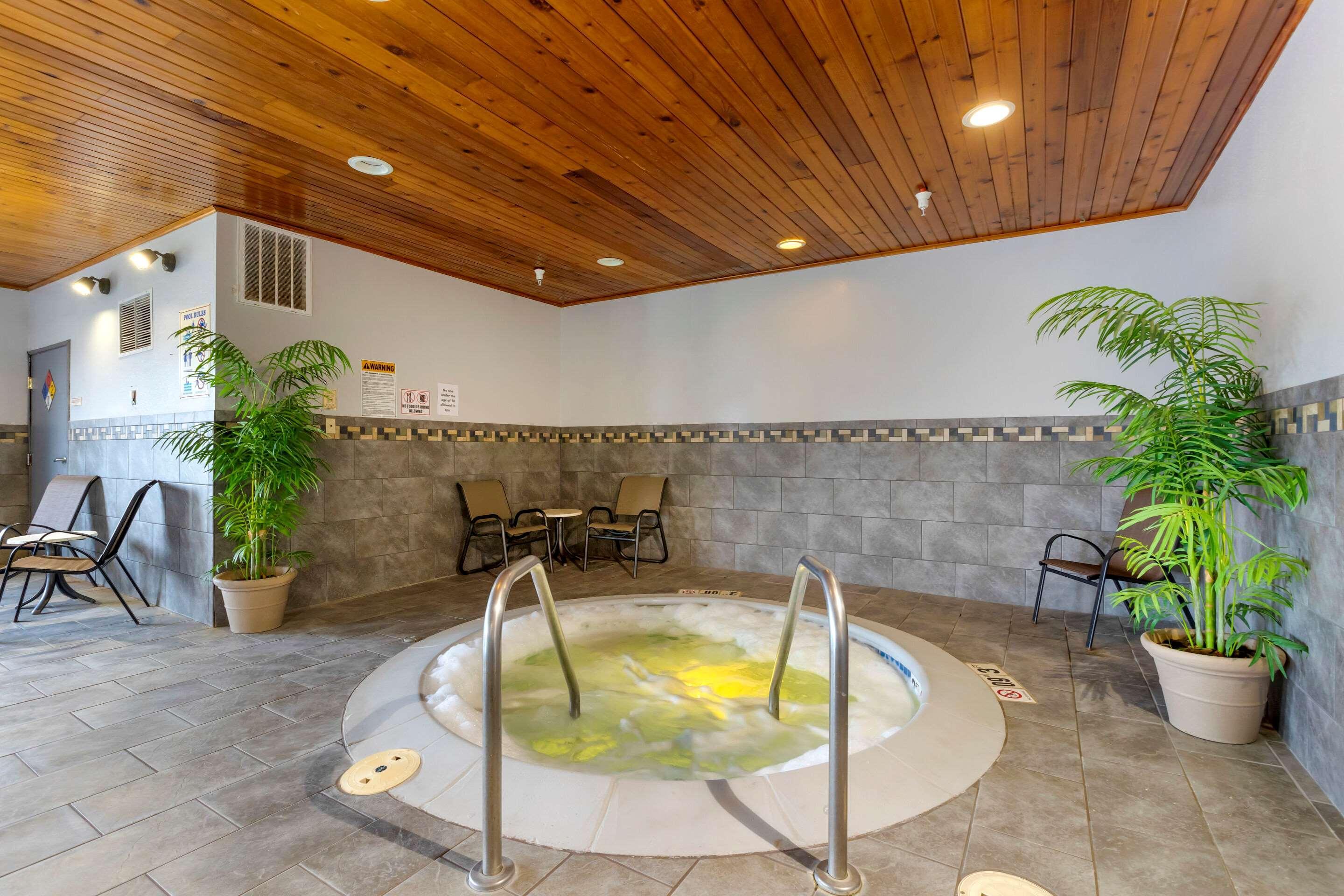 Quality Inn & Suites Keokuk North Экстерьер фото
