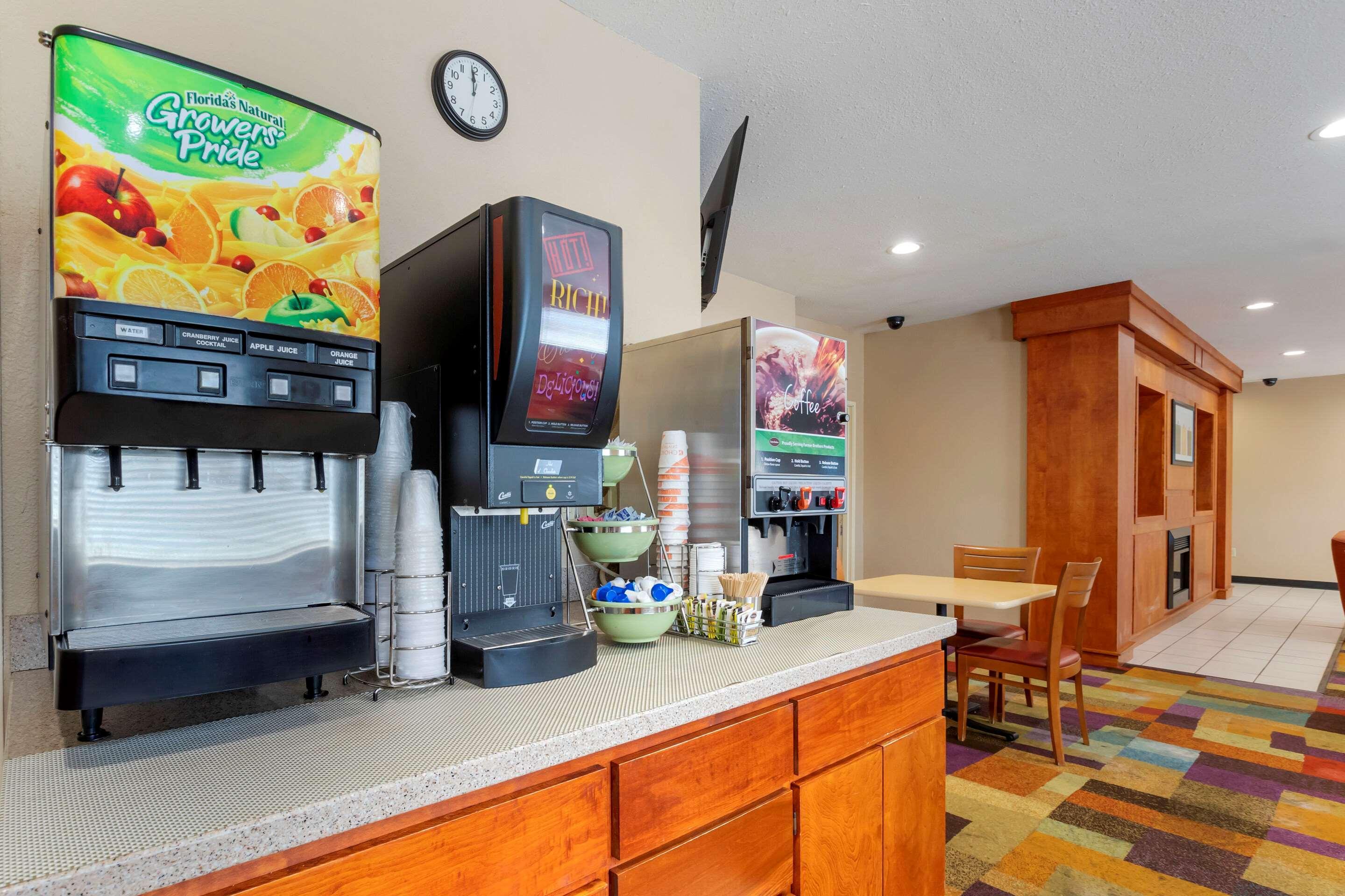 Quality Inn & Suites Keokuk North Экстерьер фото