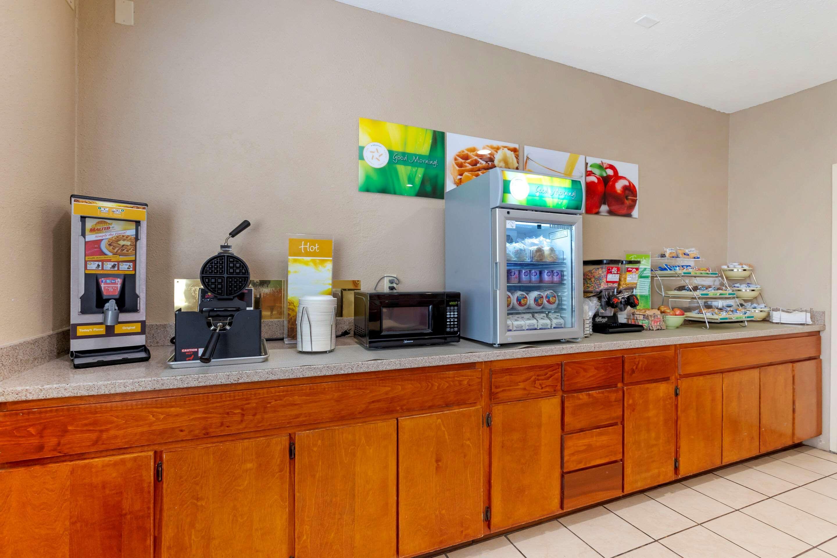 Quality Inn & Suites Keokuk North Экстерьер фото